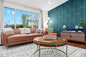 Smart TV, fireplace, DVD player, books