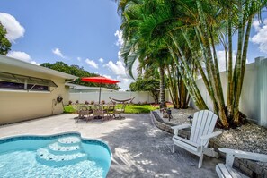 Outdoor pool, a heated pool - Coconut Cove 3BR w/ Heated Saltwater Pool (Seminole)