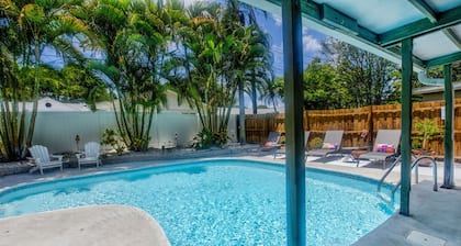 Coconut Cove 3BR w/ Heated Saltwater Pool