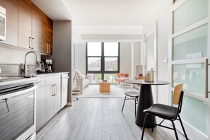 Fridge, microwave, oven, dishwasher - Ideal H Street 1BR w/ Pool, Gym & Concierge, next to WF, by Blueground (Washington, D.C.)