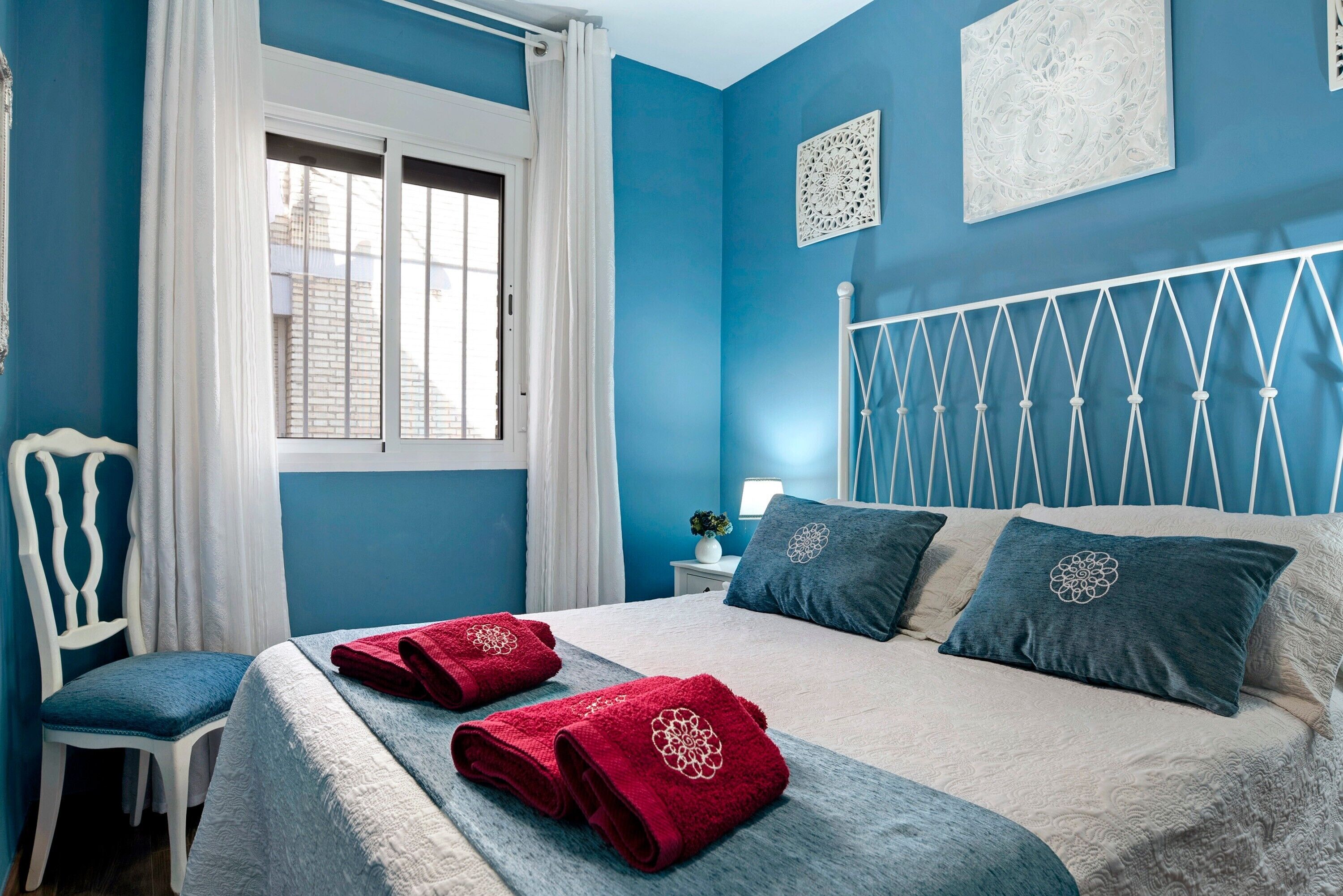 3 bedrooms, iron/ironing board, free WiFi, bed sheets