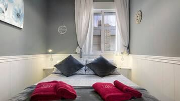 3 chambres, fer et planche à repasser, Wi-Fi gratuit, draps fournis