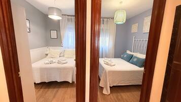 3 bedrooms, iron/ironing board, free WiFi, bed sheets