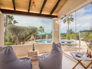 TV - Chalet Son Mojer. Spectacular chalet with pool for 6 people. Near Cala Santanyí (Son Moja)