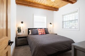 3 chambres, lit parapluie, Wi-Fi gratuit, draps fournis