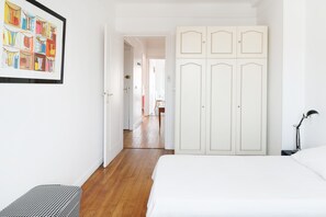 2 bedrooms, iron/ironing board, free WiFi, bed sheets - Apartment 'Saint-Jean-de-Luz' with Mountain View & Wi-Fi (Saint-Jean-de-Luz)
