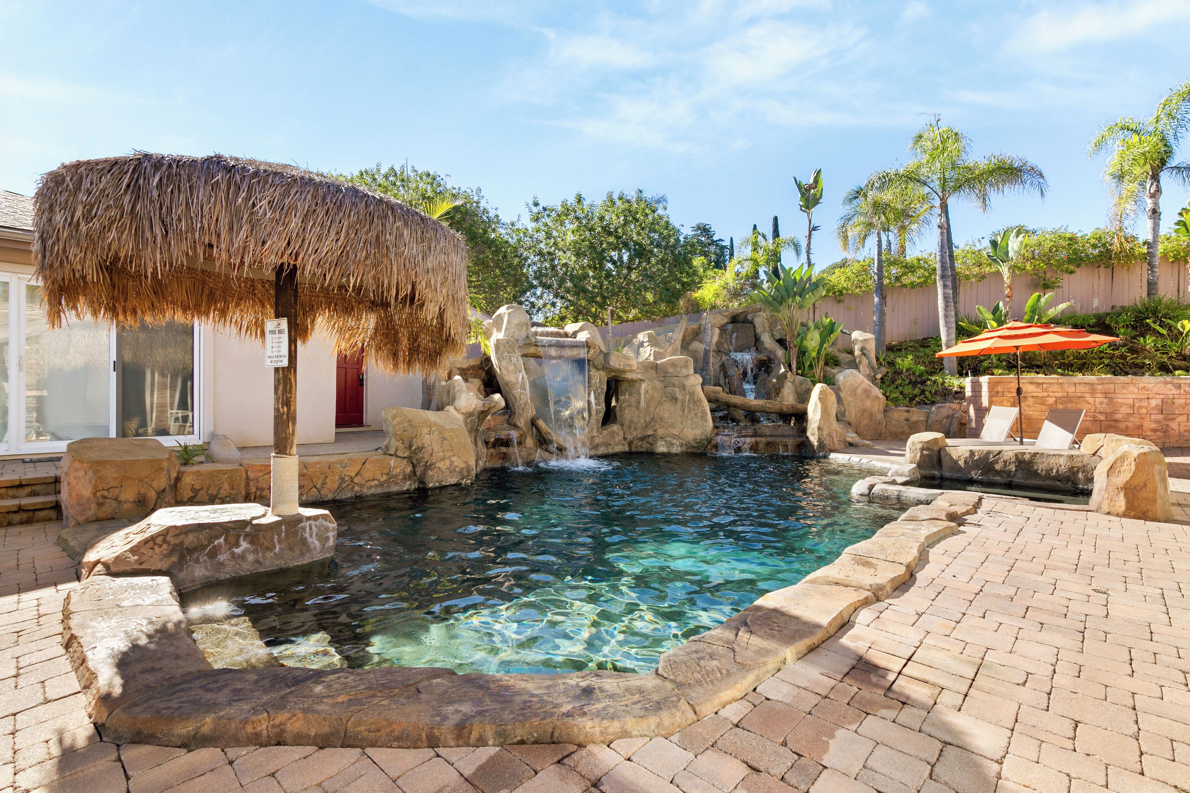 Oasis Dream- very large Pool Slide/GameRoom/Pool/Hottub/Casita