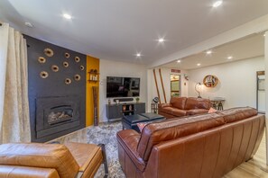 スマートテレビ、暖炉、プリンター