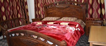 Snow Land Hotel Kaghan