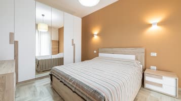 1 chambre, fer et planche Ă repasser, Wi-Fi gratuit, draps fournis