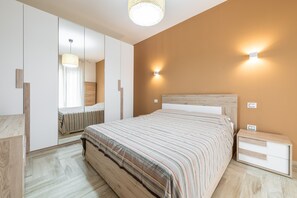 1 chambre, fer et planche à repasser, Wi-Fi gratuit, draps fournis