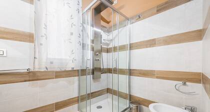 Holiday Home Casa Mattia with Terraces, Garden & Wi-Fi