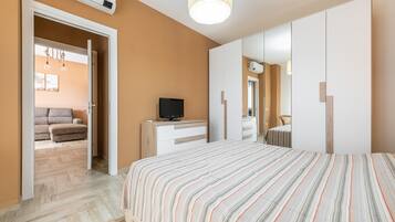 1 chambre, fer et planche Ă repasser, Wi-Fi gratuit, draps fournis