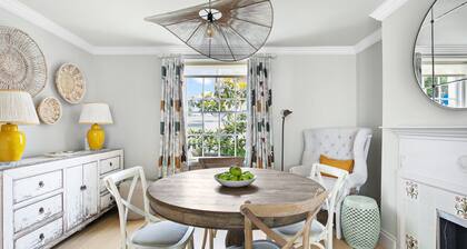 Poplar Cottage - a cottage that sleeps 6 guests in 3 bedrooms