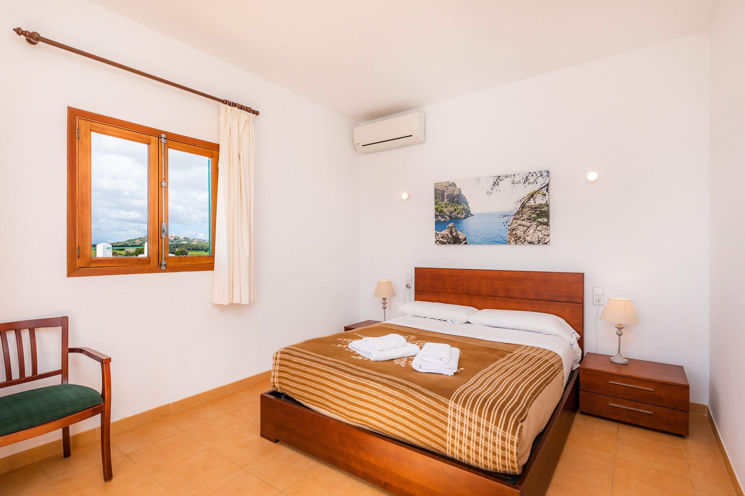 2 chambres, fer et planche à repasser, Wi-Fi gratuit, draps fournis