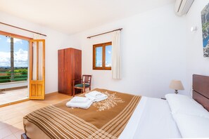 2 soverom, strykejern/-brett, wi-fi (inkludert) og sengetøy