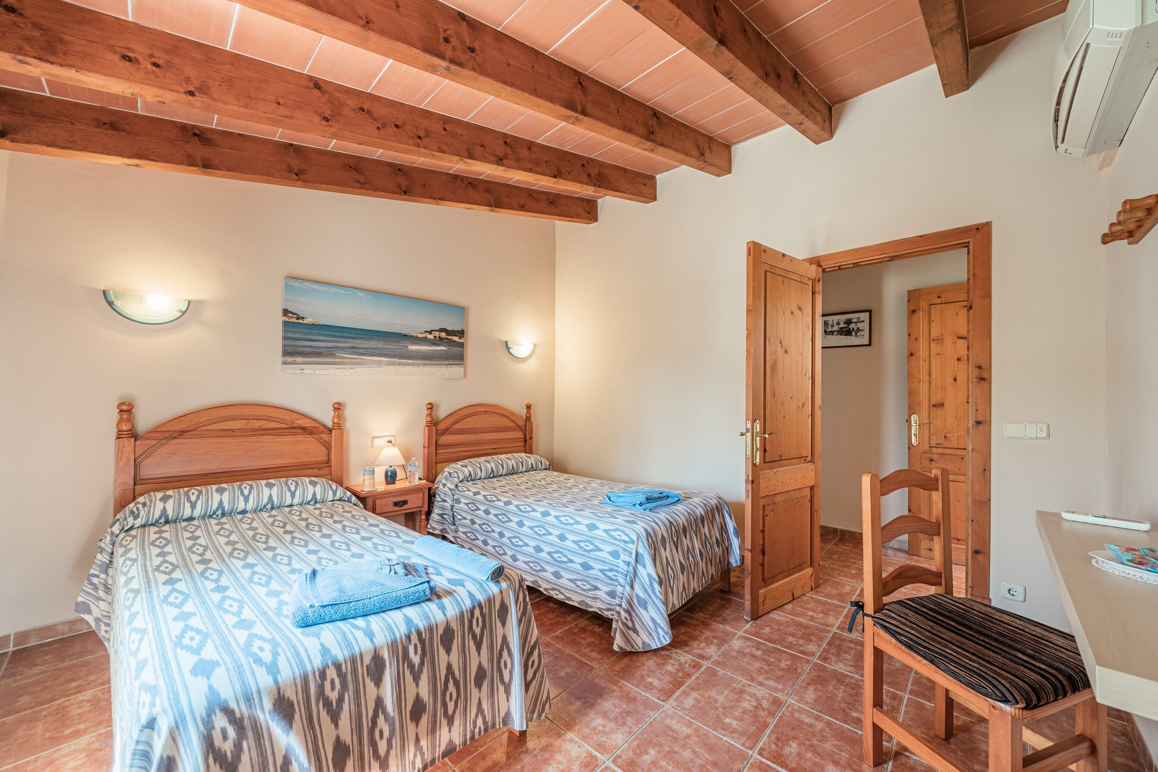 4 Schlafzimmer, Bügeleisen/Bügelbrett, kostenloses WLAN, Bettwäsche