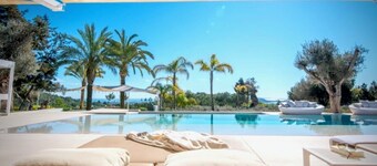 Villa 'Casa Tyane' with Sea View, Heated Pool & Wi-Fi