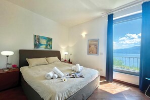 Family Apartment, 2 Bedrooms, 2 Bathrooms, Mountainside (Gaeta 'Lake View') | 2 bedrooms, iron/ironing board, WiFi, bed sheets - Gaeta 'lake View' (San Siro)