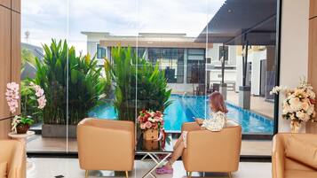 Sala de estar en el lobby