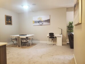 Interior - The Premier Suite | 321Mbps WiFi | Perfect Stays (Airdrie)