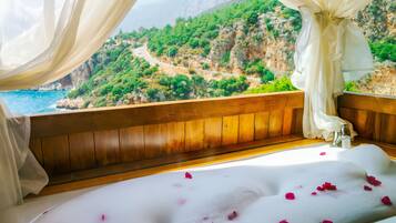 Sea View Jacuzzi Suite Terrace Room