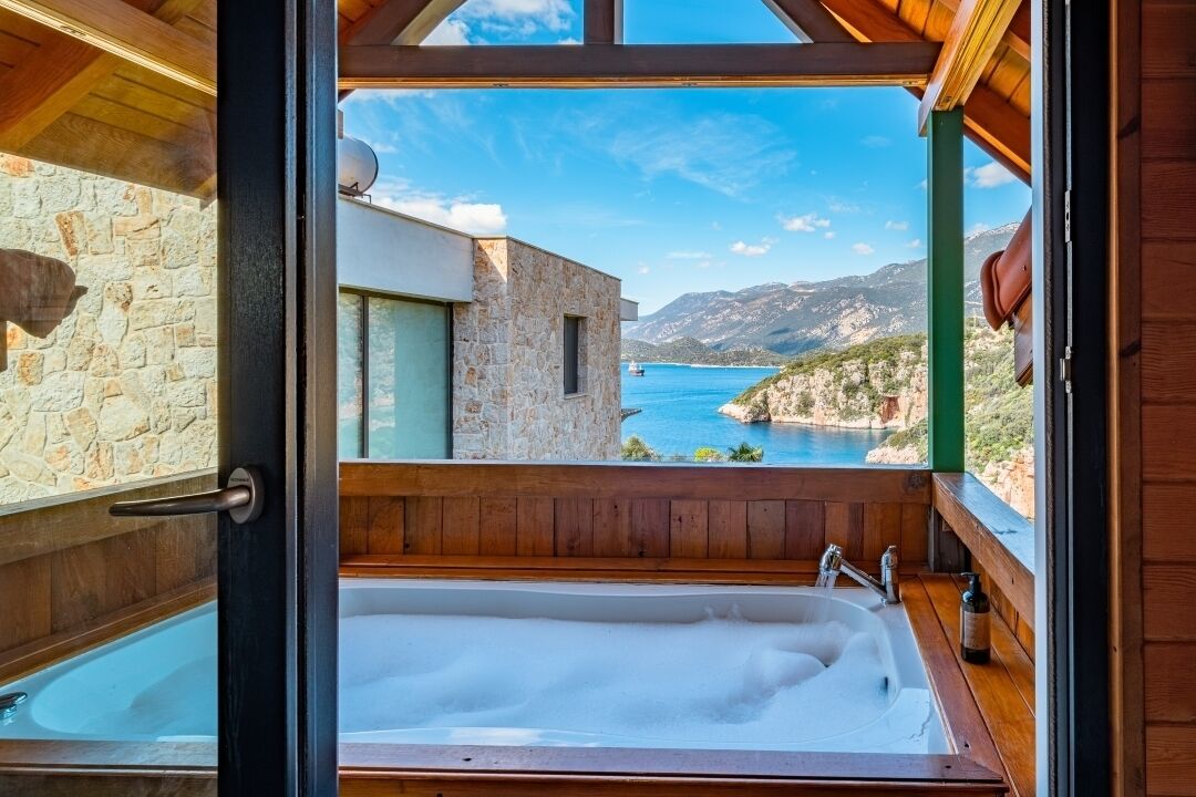 Sea View Jacuzzi Suite Terrace Room | Minibar, bộ trải giường 