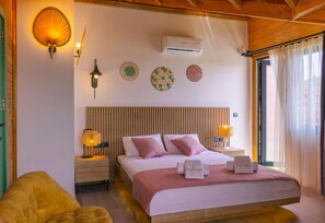 Sea View Jacuzzi Suite Terrace Room | Frigobar, roupa de cama