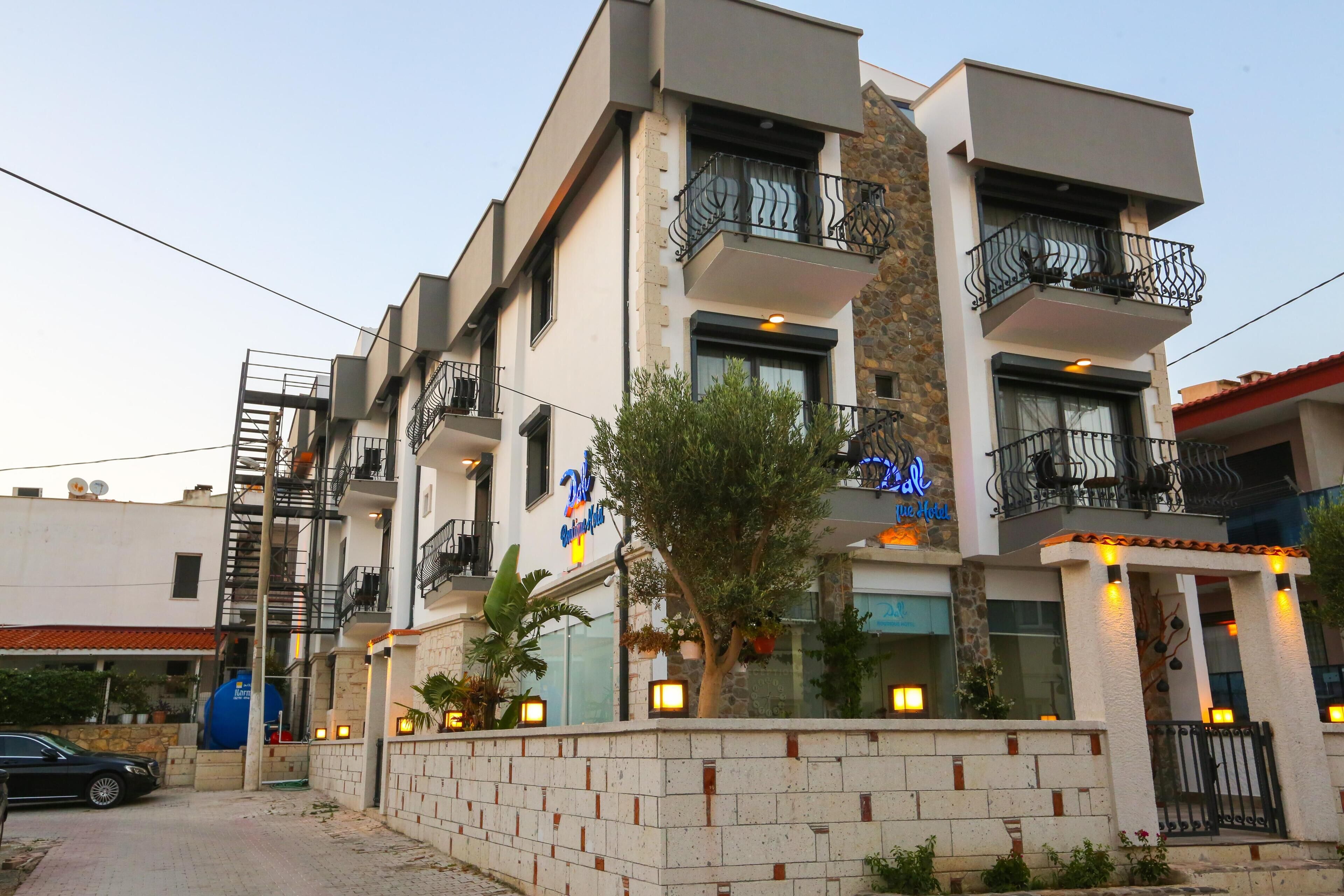 Dali Boutique Hotel