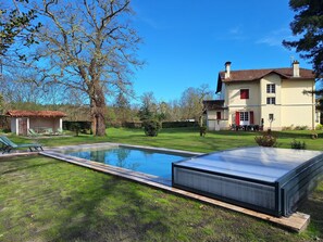 Piscine extérieure