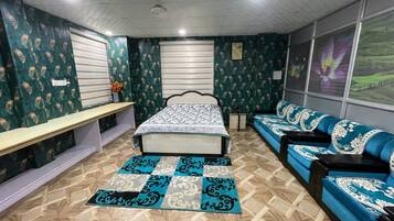 Egyptian cotton sheets, premium bedding, pillowtop beds