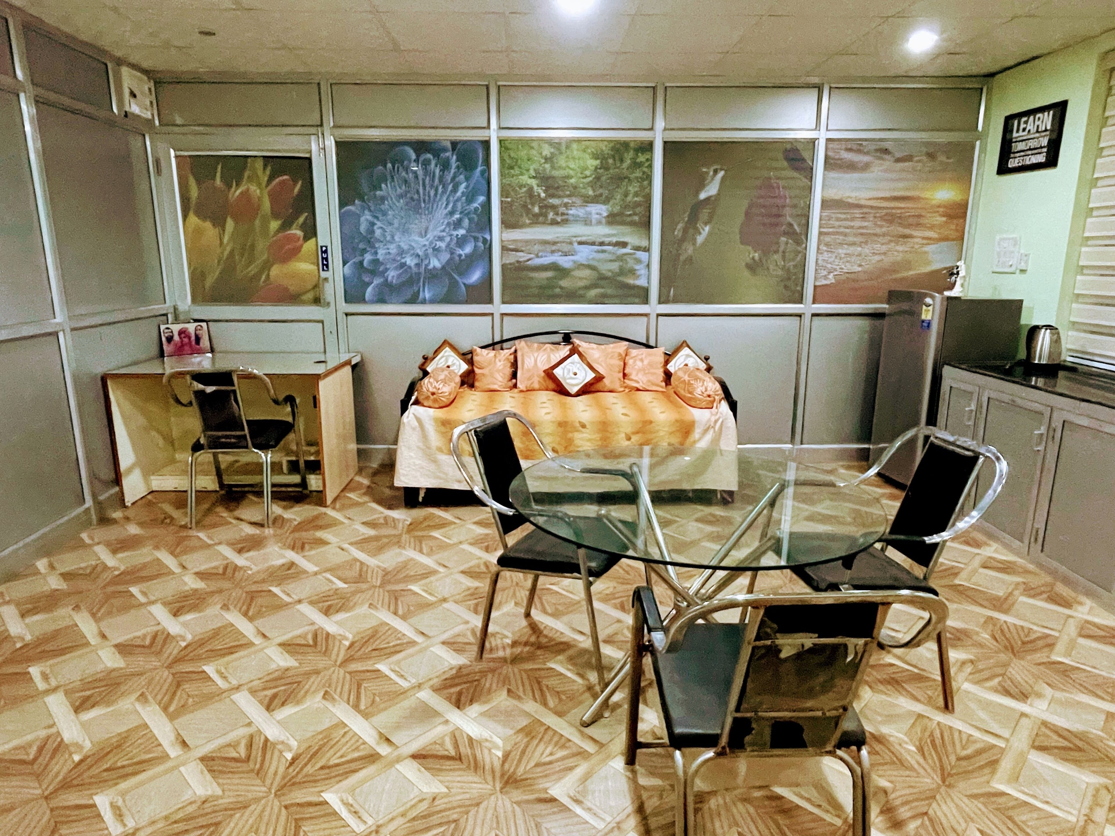 Studio Comfort, 1 kamar tidur, teras, area taman | Dapur pribadi | Lemari es besar, microwave, oven, dan kompor