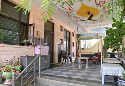  SOHANAs Homestays- 2 BHK Apartment with Terrace near Jaipur International Airport
