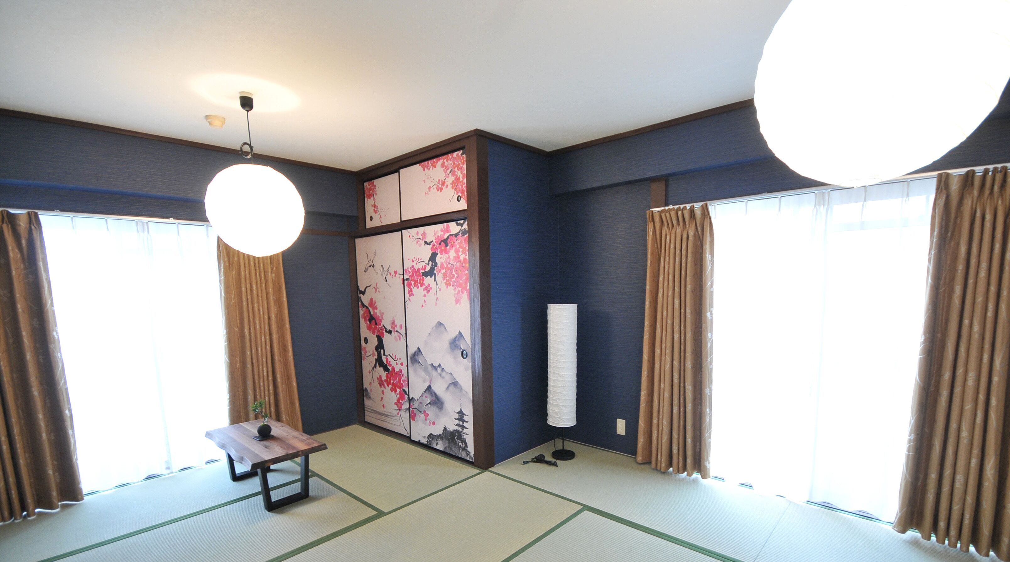 Blackout curtains, free WiFi, bed sheets