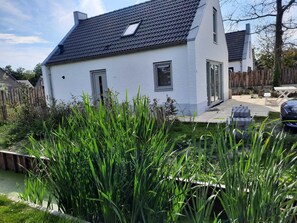 Exterior - Villa 6, 5km from the beach, swimming pool, playground. (Sint Maarten)