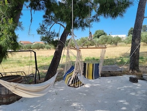 House (Four Bedroom Holiday Home) | Garden