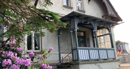 Espaciosa casa de vacaciones en Šluknov con jardín privado