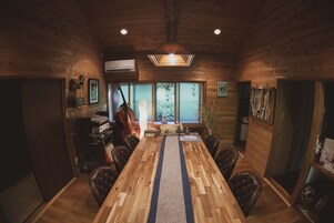 Private Onsen Villa Azumino salon, Non Smoking | Laptop workspace, iron/ironing board, free WiFi, bed sheets
