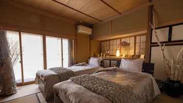 Traditional Villa | Laptop workspace, iron/ironing board, free WiFi, bed sheets