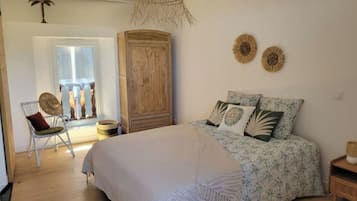 2 chambres, fer et planche Ă repasser, Wi-Fi gratuit, draps fournis