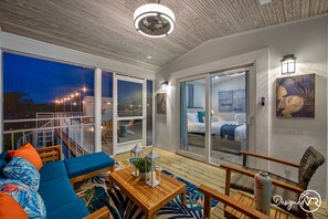 House | Terrace/patio - Chic 8BR with Heated Pool & Waterview (Largo)