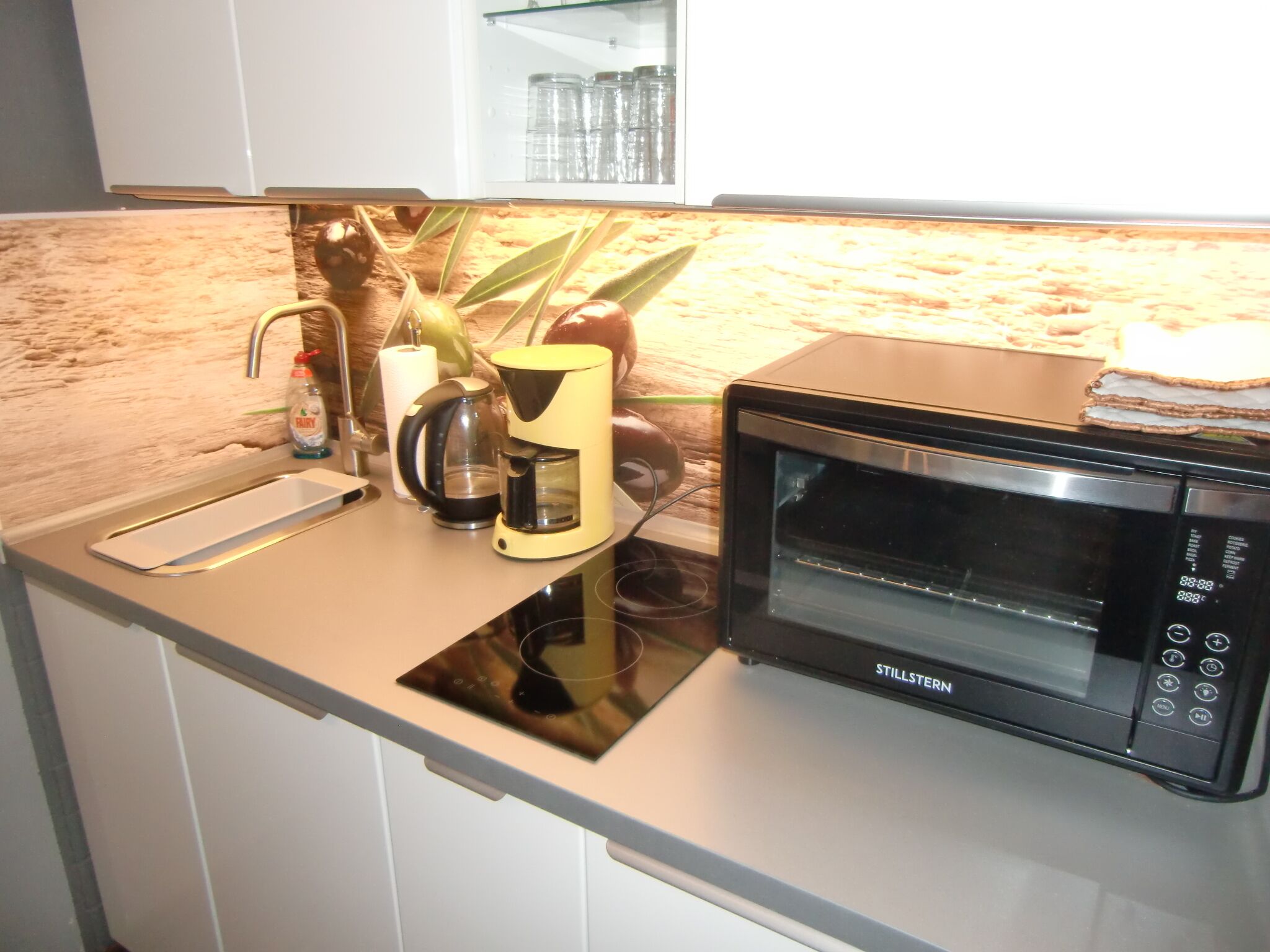 Køleskab, ovn, kogeplade, opvaskemaskine