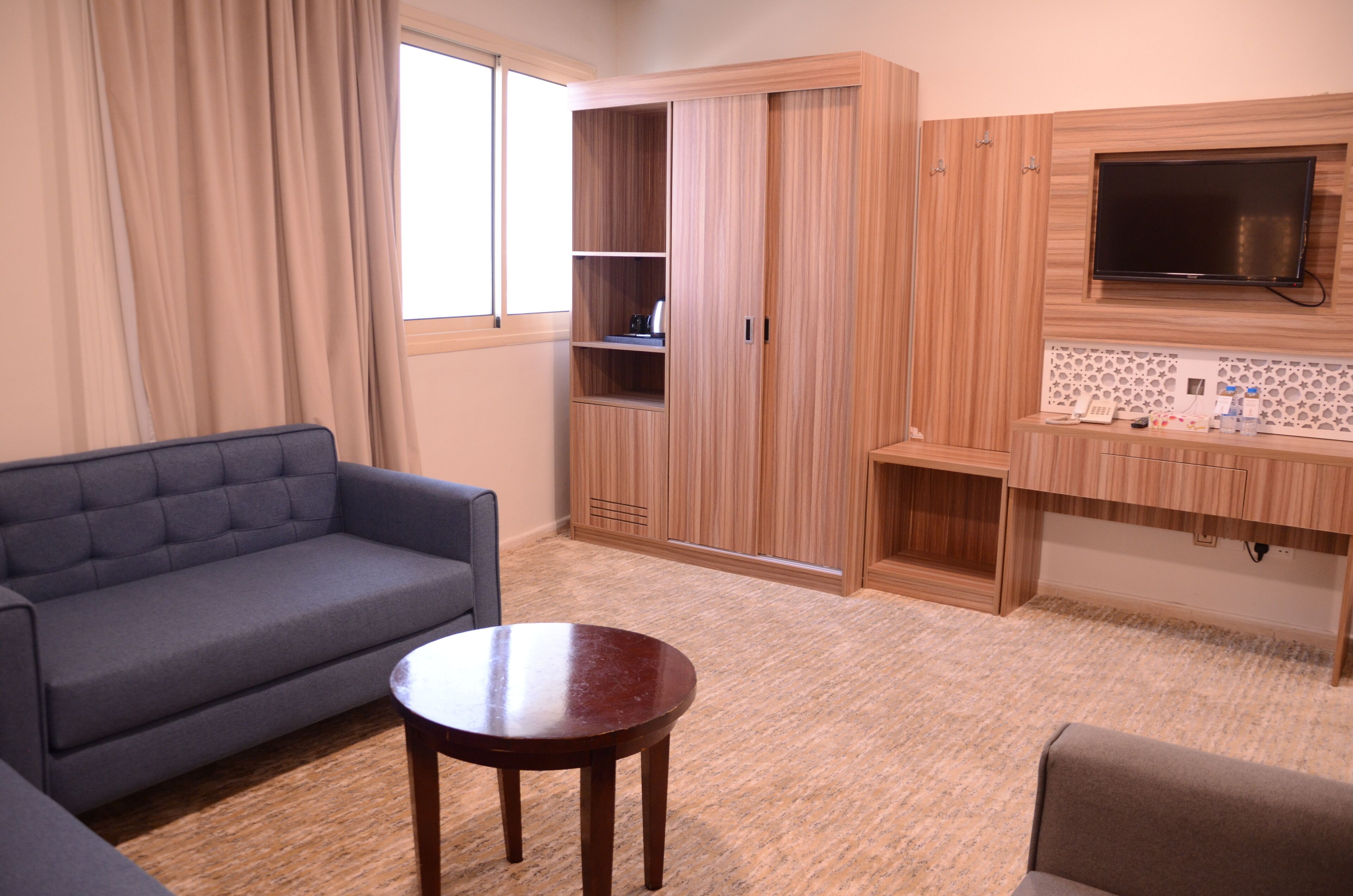 42-inch led tv with satellite channels, tv