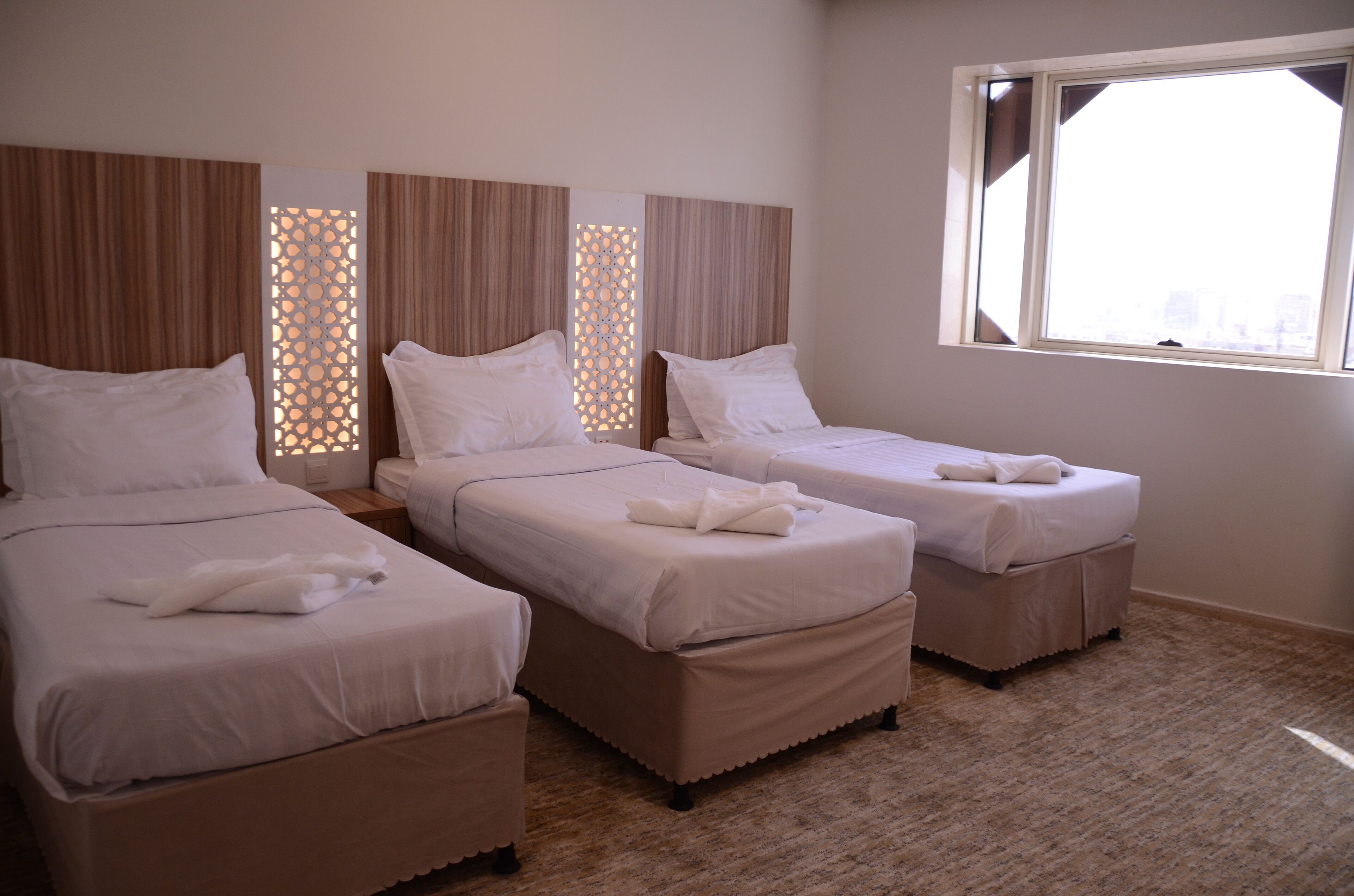 basic triple room | free wifi, bed sheets