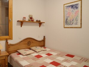 1 bedroom, free WiFi - Cozy apartment, near slopes, balcony, pets allowed (Belle Plagne)