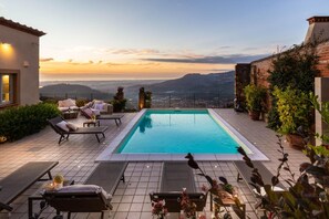 5 bedrooms - Villa Riviera in Pieve a Elici (Massarosa)