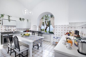 Villa, Smoking | 6 bedrooms, WiFi