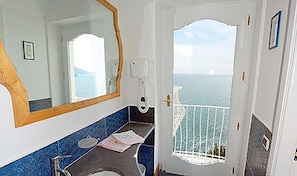 5 bedrooms, desk, iron/ironing board, WiFi - Villa Le Sirene in Positano (Positano)