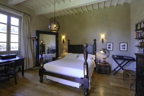 6 bedrooms