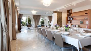 Villa, Smoking | 6 bedrooms, WiFi